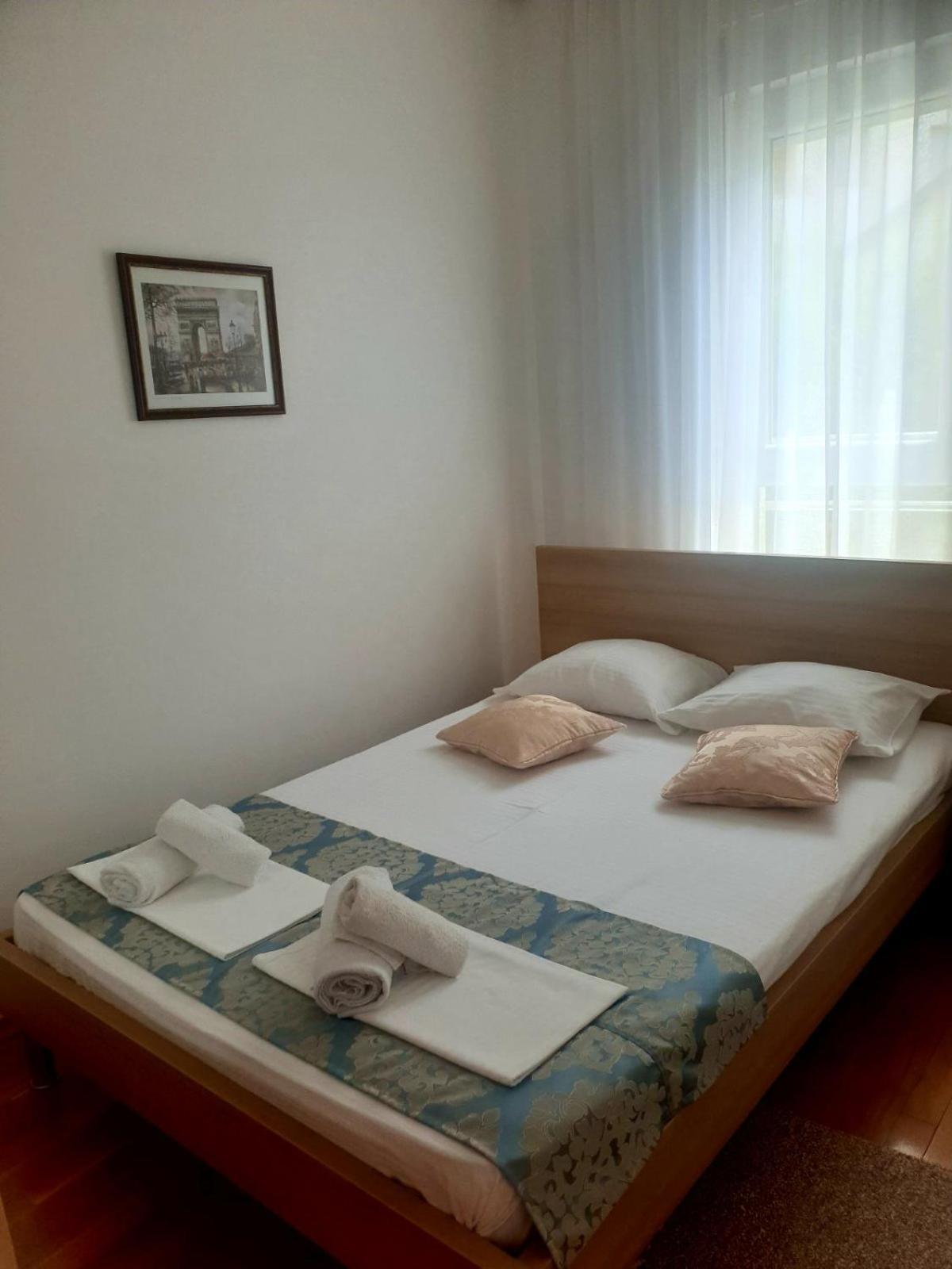 City & Sea Apartments Budva Rum bild